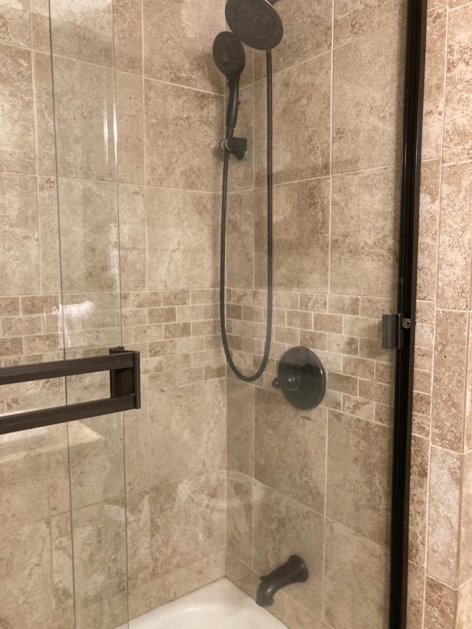 Spacious 3 Bedroom 2 Bath Condo Close To Five-Points In 아테네 외부 사진