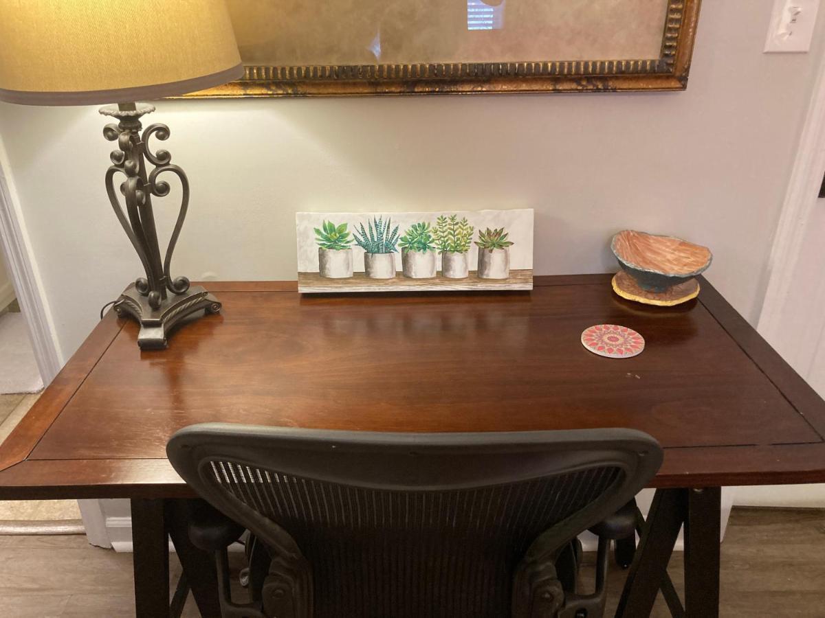 Spacious 3 Bedroom 2 Bath Condo Close To Five-Points In 아테네 외부 사진