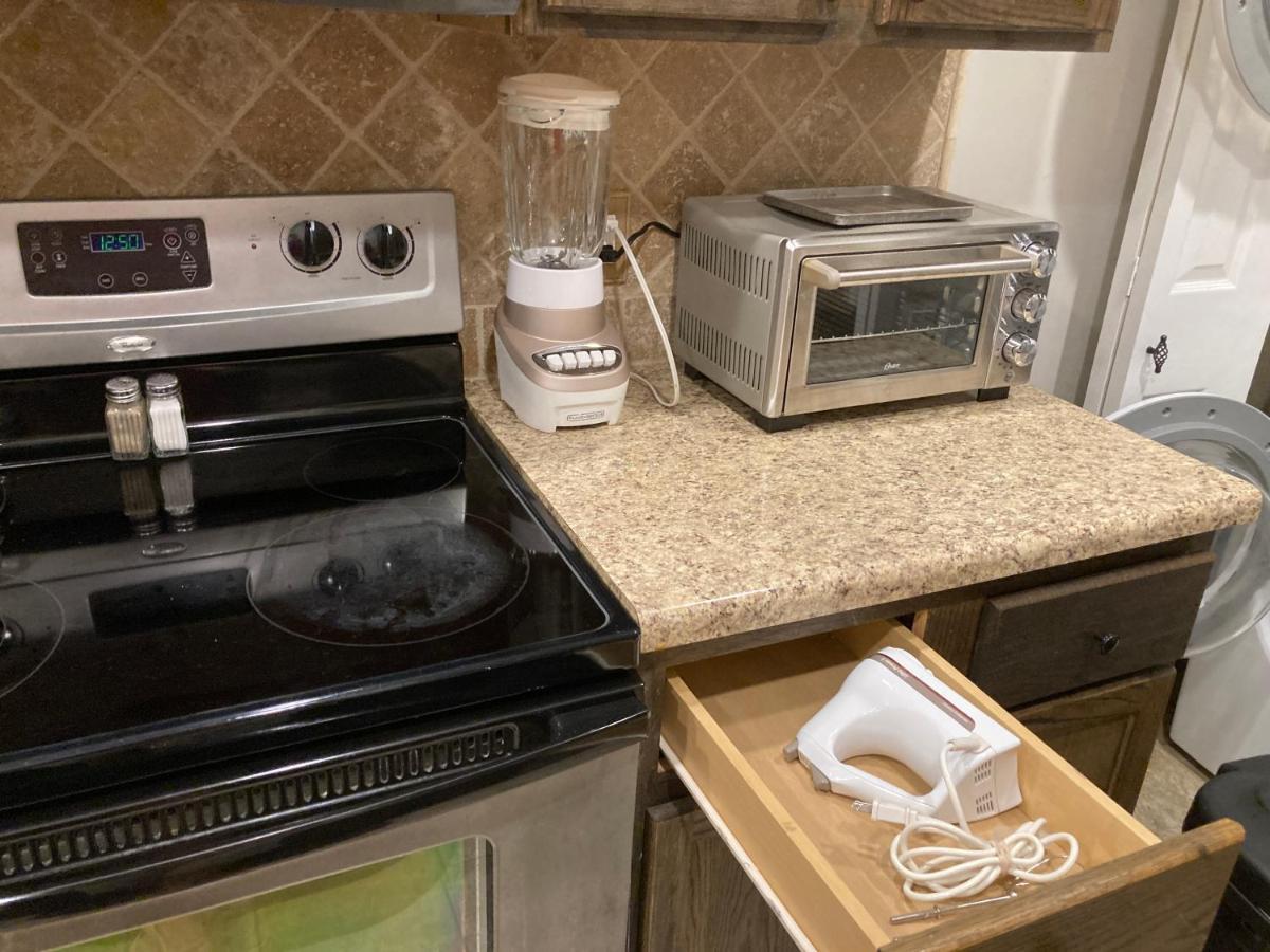 Spacious 3 Bedroom 2 Bath Condo Close To Five-Points In 아테네 외부 사진